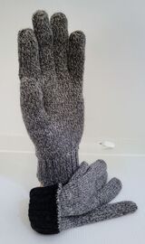 Dk gray/black plain