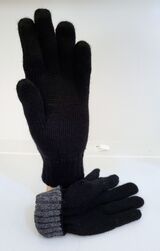 Black/dk gray plain