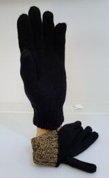 Black/taupe plain